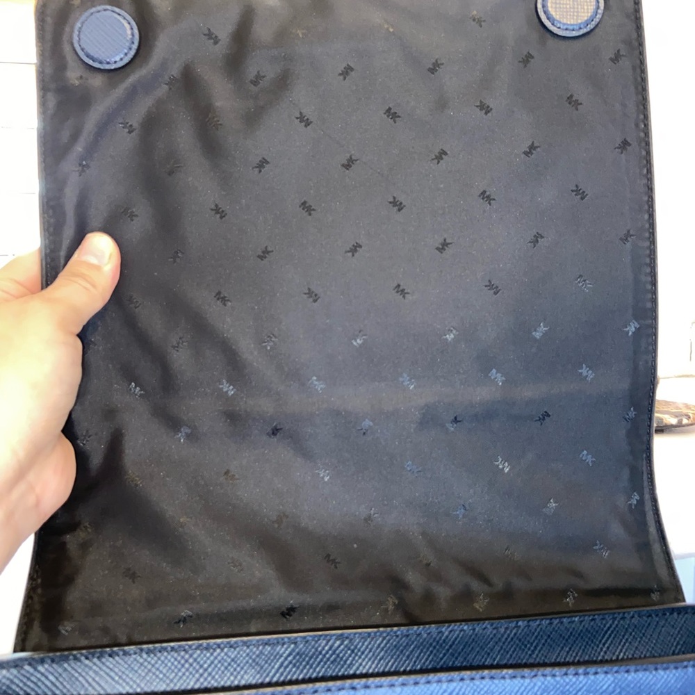 Michael Kors Messenger Bag - Picture 12 of 16